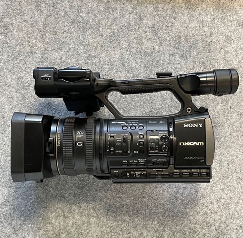 Ottime condizioni sony nxcam - ottime,