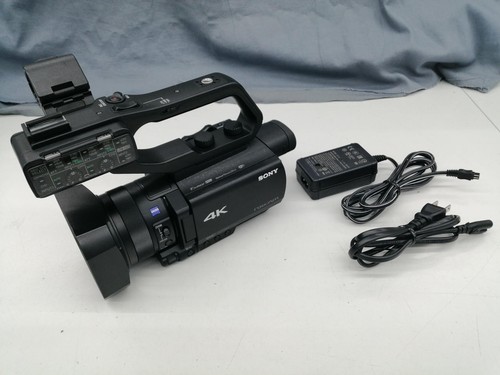 Quasi come nuova videocamera - nuova],